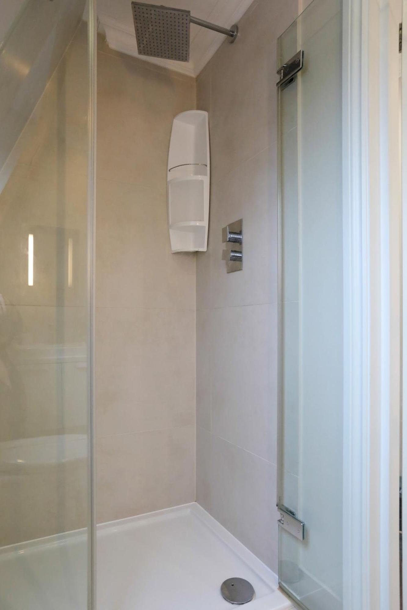 Madison Hill - White Hill House 5 - 3 Bedroom Flat London Kültér fotó